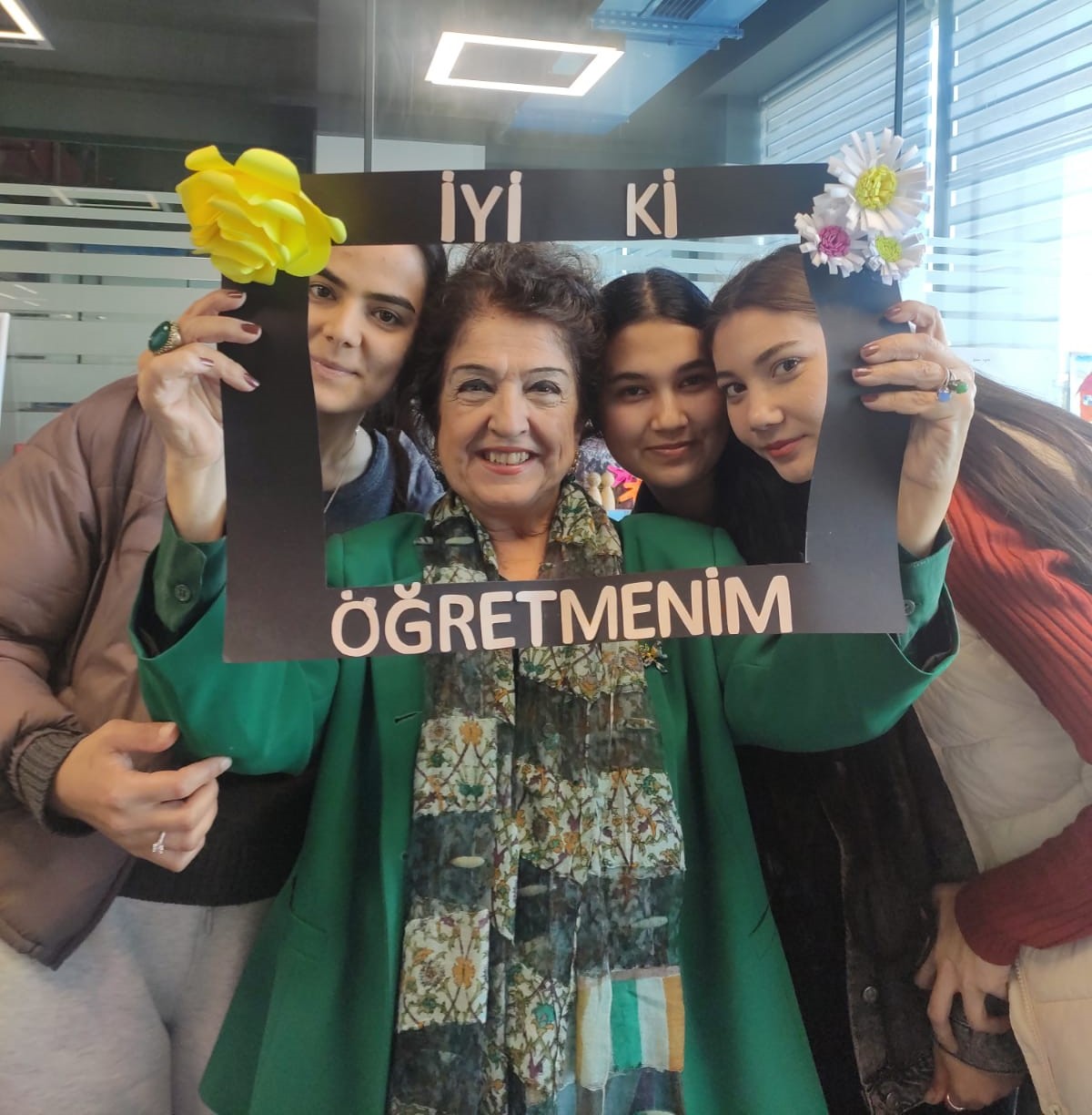 1_Öğretmenlerimize Teşekkür Mektuplarımız.jpeg